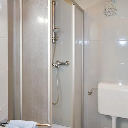 Simon-1 By Interhome *